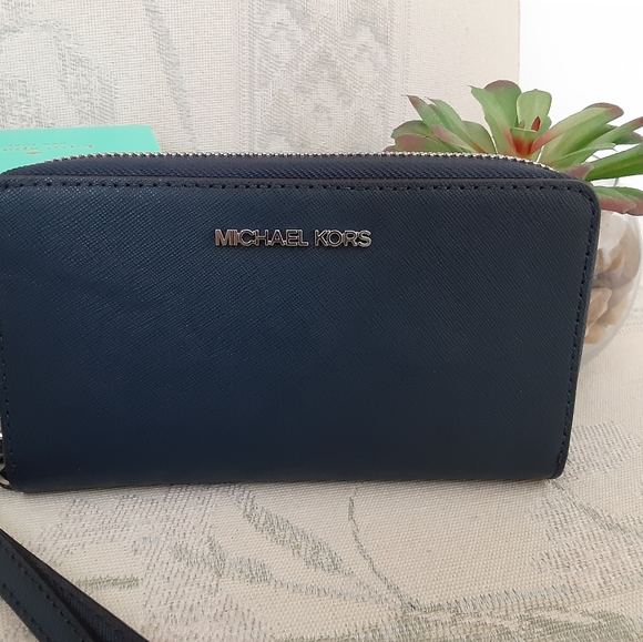 MK jet set travel phone case navy - Picture 4 of 5